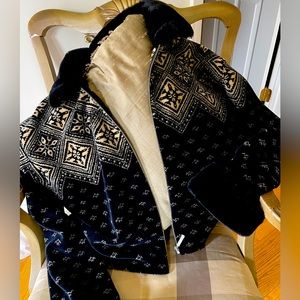 🦬 Yellowstone Vibe  Faux Fur /Fleece Jacket